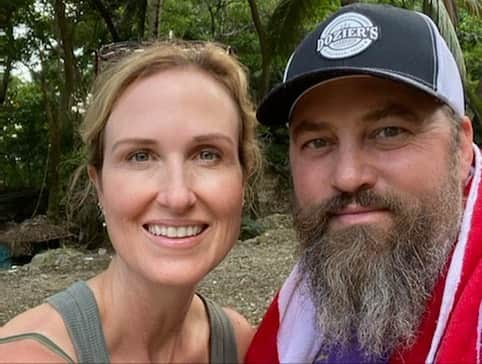 コリー・ロバートソンのインスタグラム：「Our fam goes to the D.R. every summer to visit our Dominican family. A group of kids that we love and have been part of our lives for many years...except for this summer. We were sad, they were sad, another plan cancelled in 2020.   I had the thought though, if we get Covid, get over it and have the antibodies, we’re going. Well, that happened and we went! A silver lining 🤍  It was so much fun to see their smiling faces! To hear first hand how this year has been for them. They aren’t complainers so I had to drag it out of them. They’re still not in physical school. School is done on television, most kids don’t have computers, they are getting by with what they have.  I asked one friend how they had been and again after prying he told me they were in “survival mode.” That was all he had to say. If you’ve ever been to a developing country you know that carries more weight than most of us can understand.   I hadn’t planned to post about this trip. I’m sure I’ll get some negativity, but something that friend said changed my mind. He said, “maybe others will see that you came and know that it’s okay to come here again.”  Many countries around the world depend on tourism for their economy, hotels, small businesses, restaurants, guides, drivers, translators. The plane over to the D.R. is usually filled with Americans, tourists, church groups, etc. this time that wasn’t the case. I saw bus lots full of empty buses, we were the only ones at the hotel.   I’m not really sure what the answer is here. We’re still in the midst of a pandemic, I know. But if you have the antibodies, if you get the vaccine, and can take a trip, go to the D.R. or one of the many countries that depends on your tourist dollars, buy from small businesses on the street and pay extra, tip well. (By the way, I did most of my Christmas shopping at local business here in my hometown in Louisiana. I’m for supporting small businesses wherever you are!)   I know not everyone can or should travel right now, but there are other ways you can make a difference. If you have never participated in year-end giving, 2020 is the year to start!! The needs are greater than ever before. Continued in comments...」