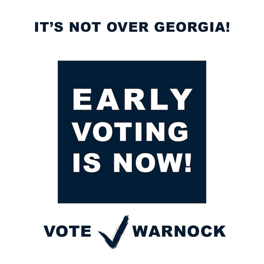 T.I.さんのインスタグラム写真 - (T.I.Instagram)「Aight...We still got 2 mo'seats to flip in Ga. Early voting has started so make a plan to vote NOW‼️I'm On My Way Today‼️ Visit votewarnock.com for info  on the voting center nearest you.  #VoteWarnock」12月20日 2時47分 - tip