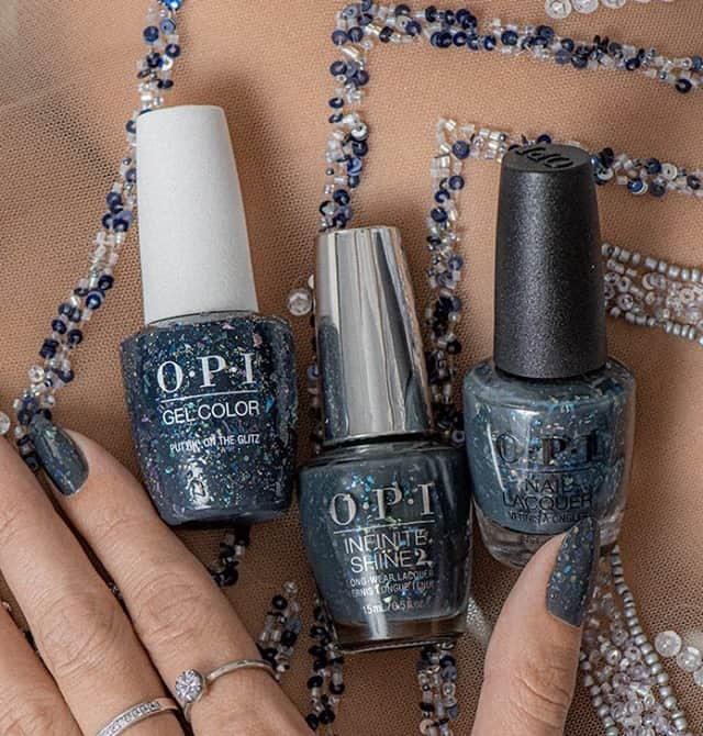 OPIさんのインスタグラム写真 - (OPIInstagram)「Holiday #NailGoals: #PuttinOnTheGlitz with a unique dark grey glitter! #OPIShineBright #NailedIt!  #ColorIsTheAnswer #OPIObsessed #OPIInfiniteShine #PartyNails #HolidayNails #HolidayMani #HolidayVibes #Holiday2020 #HolidayNailTrends #NailInspo #NYENails #NYEMani #GlitterNails #GlitterMani #GreyNails #GreyMani #DarkNails #DarkMani」12月20日 2時45分 - opi