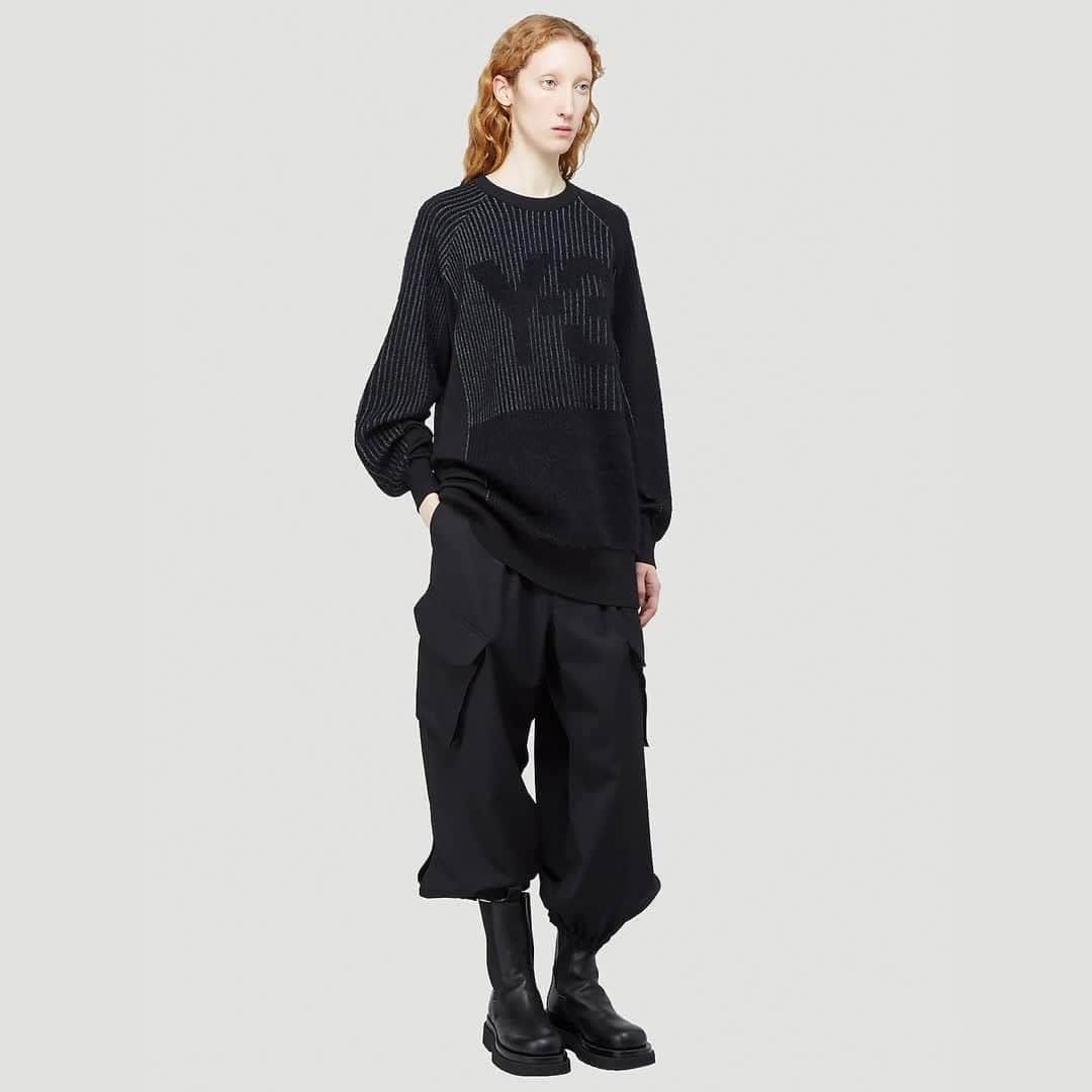 エルエヌシーシーのインスタグラム：「One of the most influential collaborative relationships to have been established, Y-3 is the ongoing collaboration between renowned Japanese fashion designer, Yohji Yamamoto and authentic sportswear brand, adidas. Y-3 fuses technical activewear with luxe detailing and simplified design to create innovative collections. @adiday3」