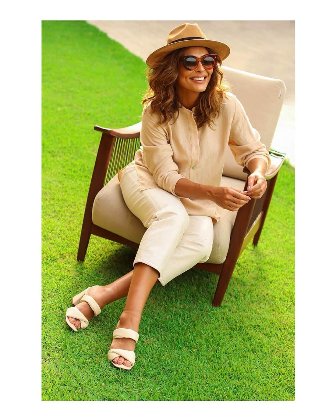 ジュリアナ・パエスさんのインスタグラム写真 - (ジュリアナ・パエスInstagram)「Saturday vibes bem linda com @dakotacalcados #acheichic #sabado #dakotacalçados #ad」12月20日 3時15分 - julianapaes