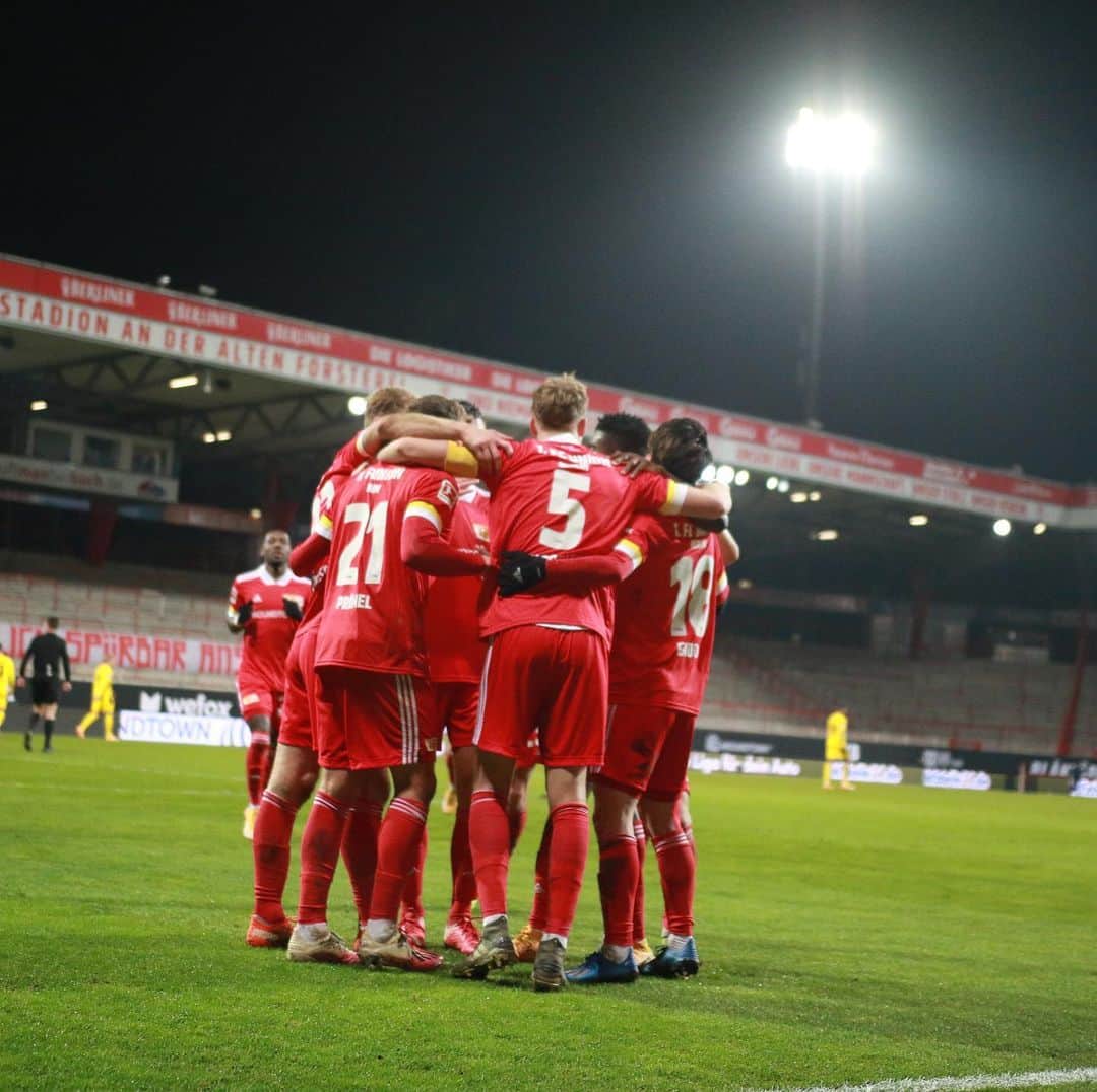 マーヴィン・フリードリヒさんのインスタグラム写真 - (マーヴィン・フリードリヒInstagram)「Friday nights in Berlin😍✈️ #fcubvb #berlin #unionberlin #eisern #bundesliga #immerweiter」12月20日 3時16分 - marvinfrd