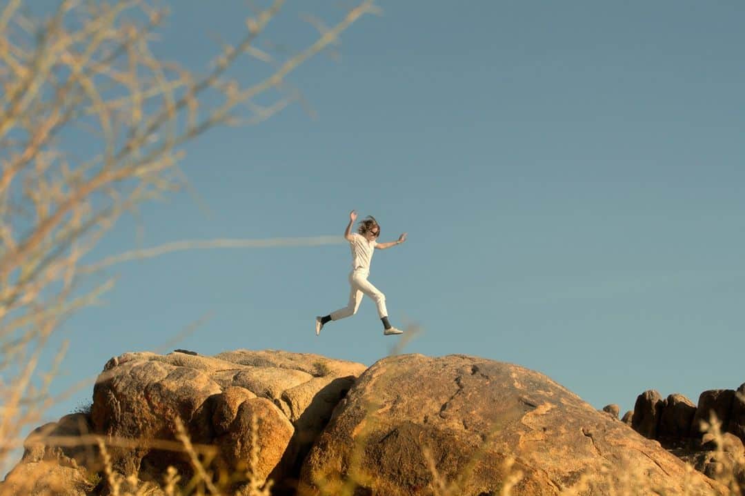 のインスタグラム：「Sky high 🏜」