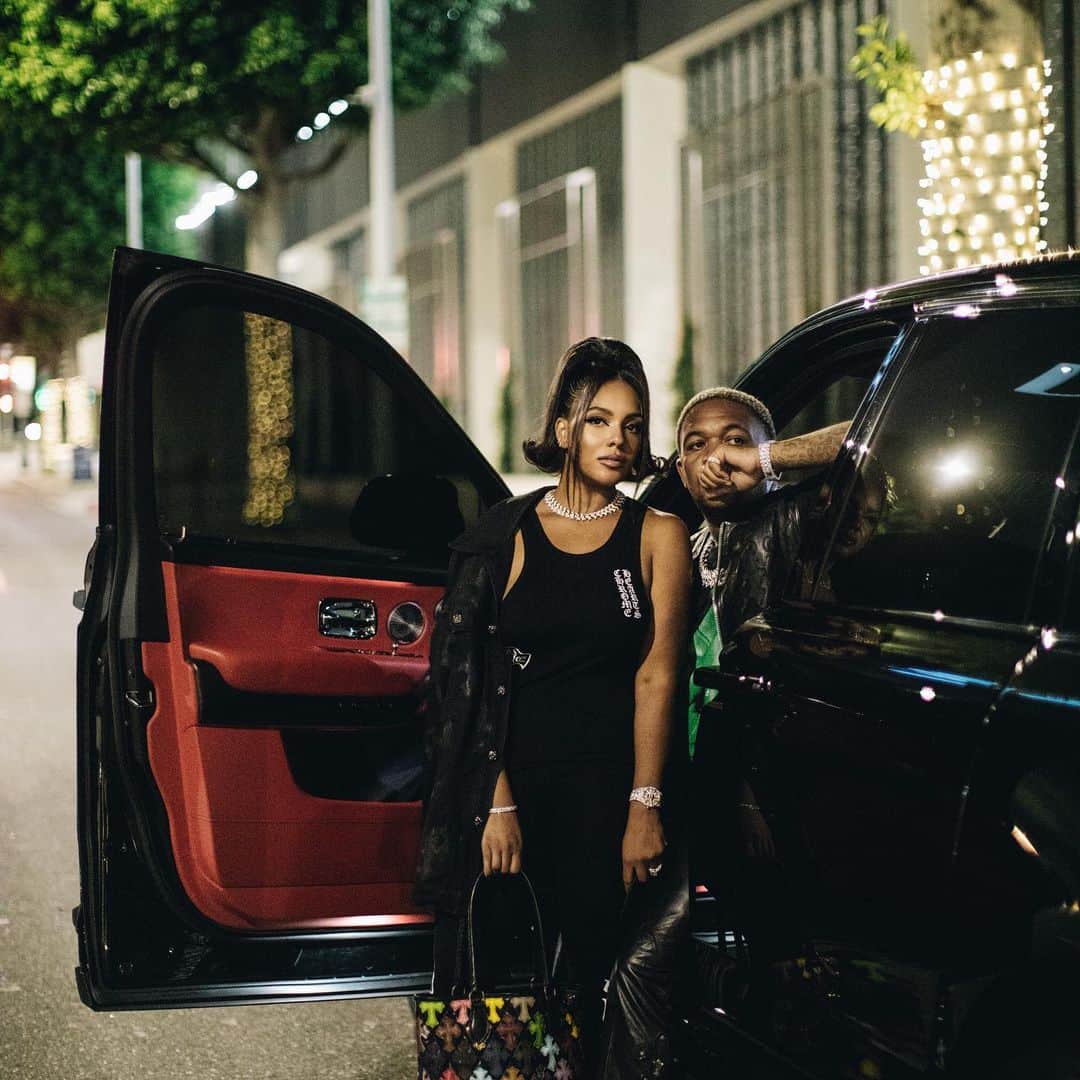 DJ.マスタードのインスタグラム：「happy birthday to my wife @chaneldijon i’m super proud of the person that you’ve become and growing to be i know we in the pandemic so there’s not much to do but i promise to make it special like i always do ... ill save the extra shit for your 30th lol you 29 lol you old my nigga .... i love you happy birthday .. everybody go to her page and tell her happy birthday spam her comments 😂 ...」