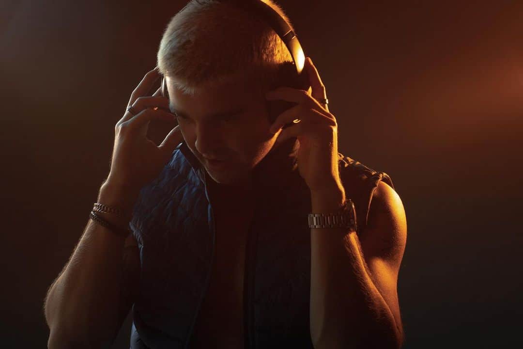 ジャック・グリフォーのインスタグラム：「Beats by McFly」