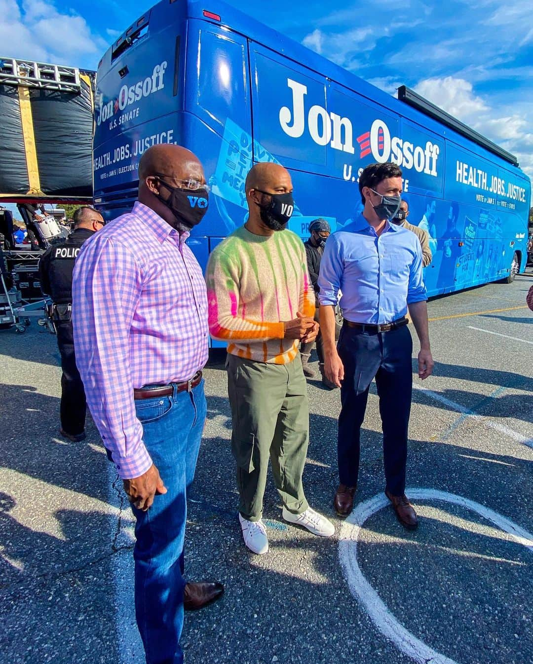 コモンさんのインスタグラム写真 - (コモンInstagram)「Performing Live for the people of #Georgia to get out the vote and spreading a message of love, hope, justice and compassion. Let’s go make history family and #Vote for Senate Candidates Reverend Warnock and Jon Ossoff. God Bless.」12月20日 4時54分 - common