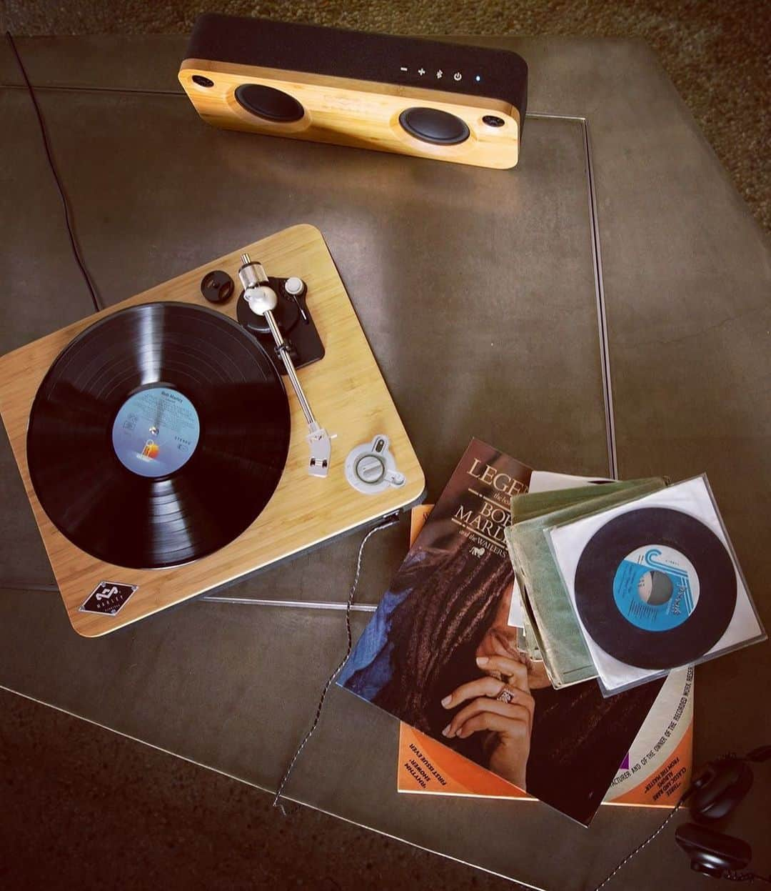 ボブ・マーリーさんのインスタグラム写真 - (ボブ・マーリーInstagram)「What are you spinning this weekend? @houseofmarley #Legend #bobmarley75  🛒 link in story.」12月20日 5時00分 - bobmarley