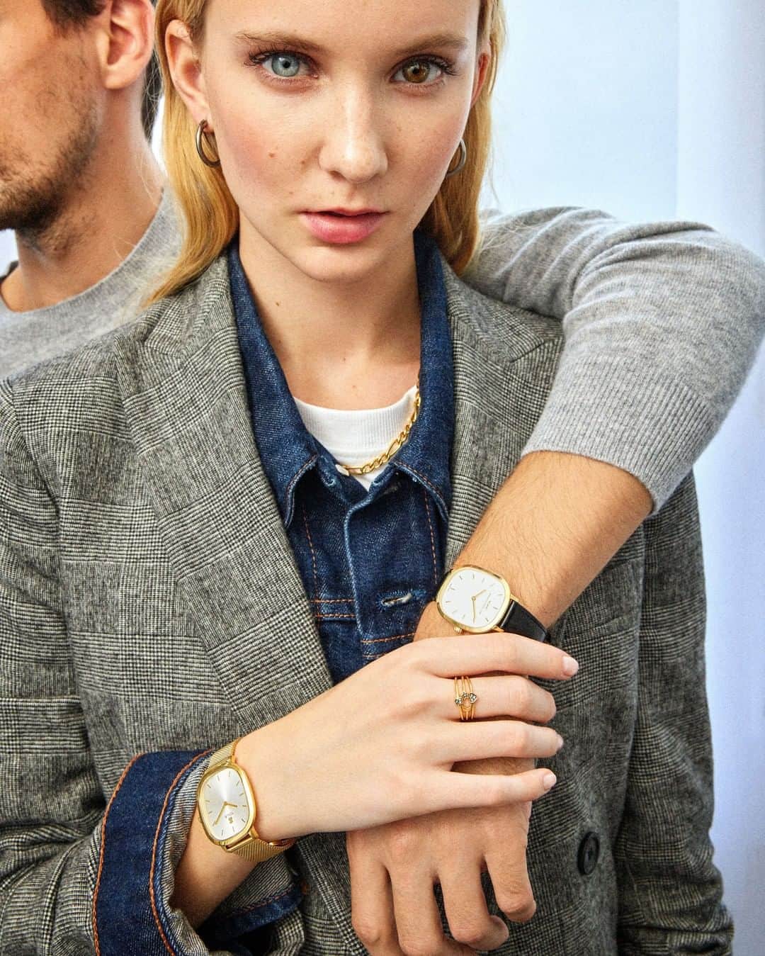 トウスのインスタグラム：「TOUS Heritage. A tribute to our watchmaking origins; the essence of TOUS beginnings in a unique limited edition watch. #NormalChristmas #StayTender #TOUSJewelry」