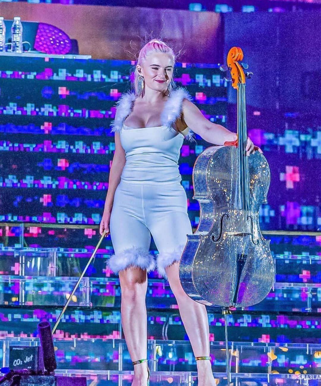 グレース・チャトーさんのインスタグラム写真 - (グレース・チャトーInstagram)「Happy time on stage again last night 😛」12月20日 5時36分 - gracechatto