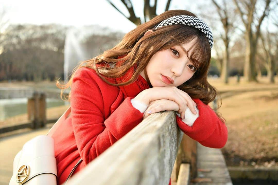 のインスタグラム：「おはよ🖤❤️」