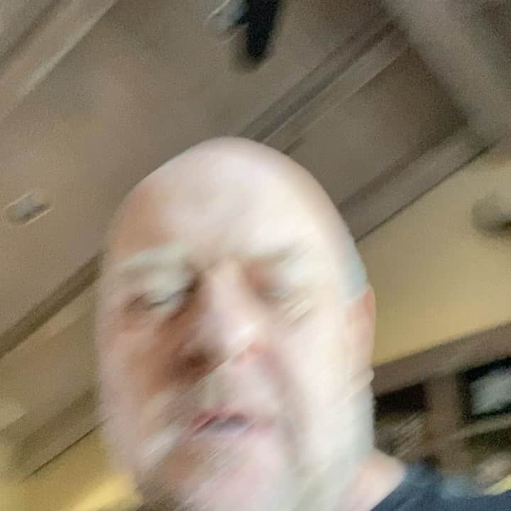 ディーン・ノリスのインスタグラム：「Go ND!! #notredamefootball」