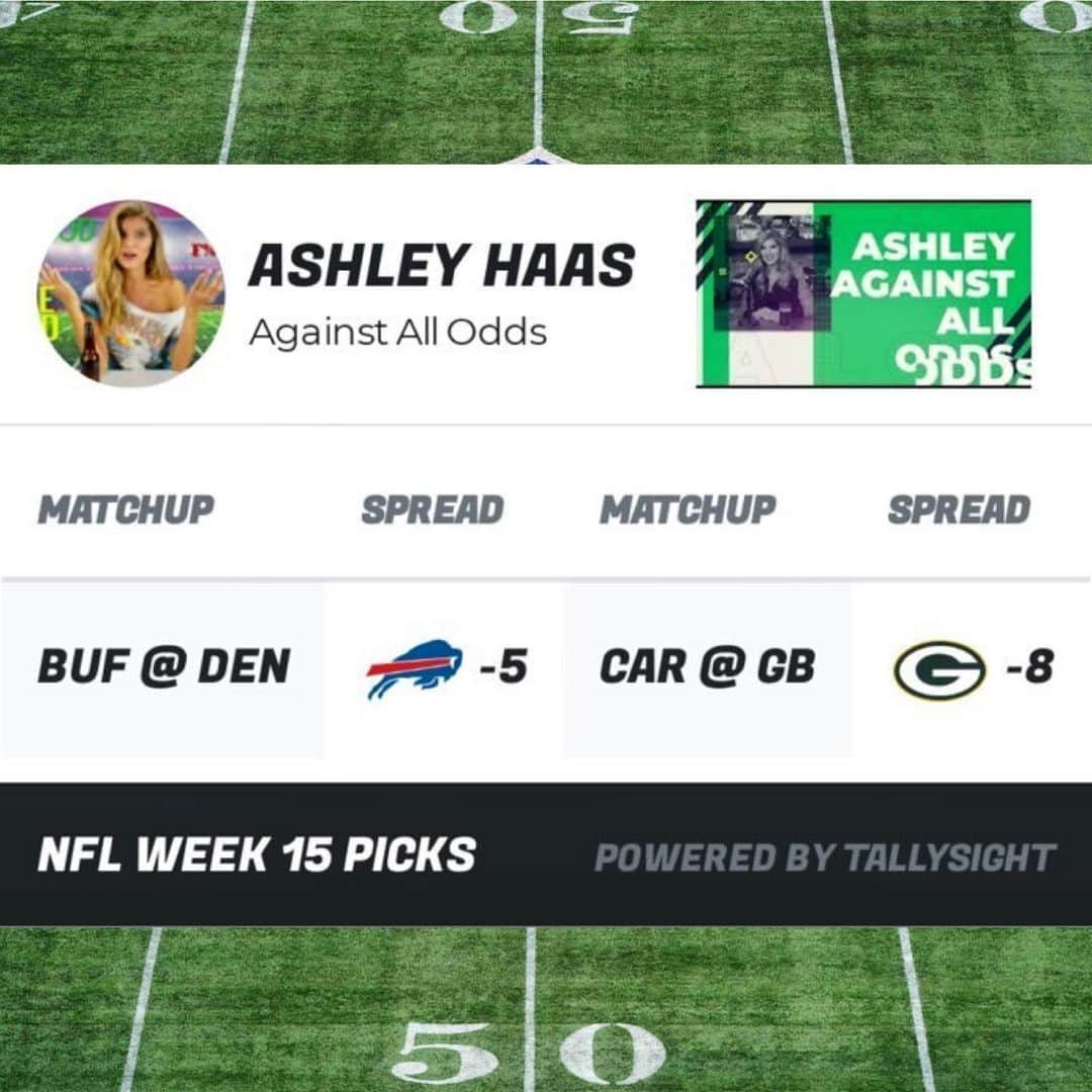 Ashley Haasさんのインスタグラム写真 - (Ashley HaasInstagram)「Saturday #NFL matchups! I’m currently in the air ✈️ and the wifi sucks of course... lol 😝 so here are my #NFL picks today and the videos as soon as I land for Sunday’s games 😉🏈  Thanks @tallysight for keeping track of every experts predictions.  You guys are on it!」12月20日 6時12分 - ashleyhaas