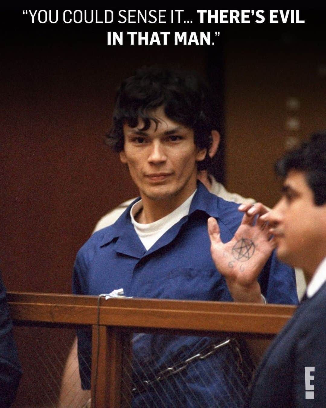 E! Onlineさんのインスタグラム写真 - (E! OnlineInstagram)「In 1985, Richard Ramirez terrorized Los Angeles in one of the most notorious crime sprees in American history. Head to the link in bio to watch #Netflix's trailer for #NightStalker, but be prepared for full.body.chills. (📷: Shutterstock)」12月20日 6時32分 - enews