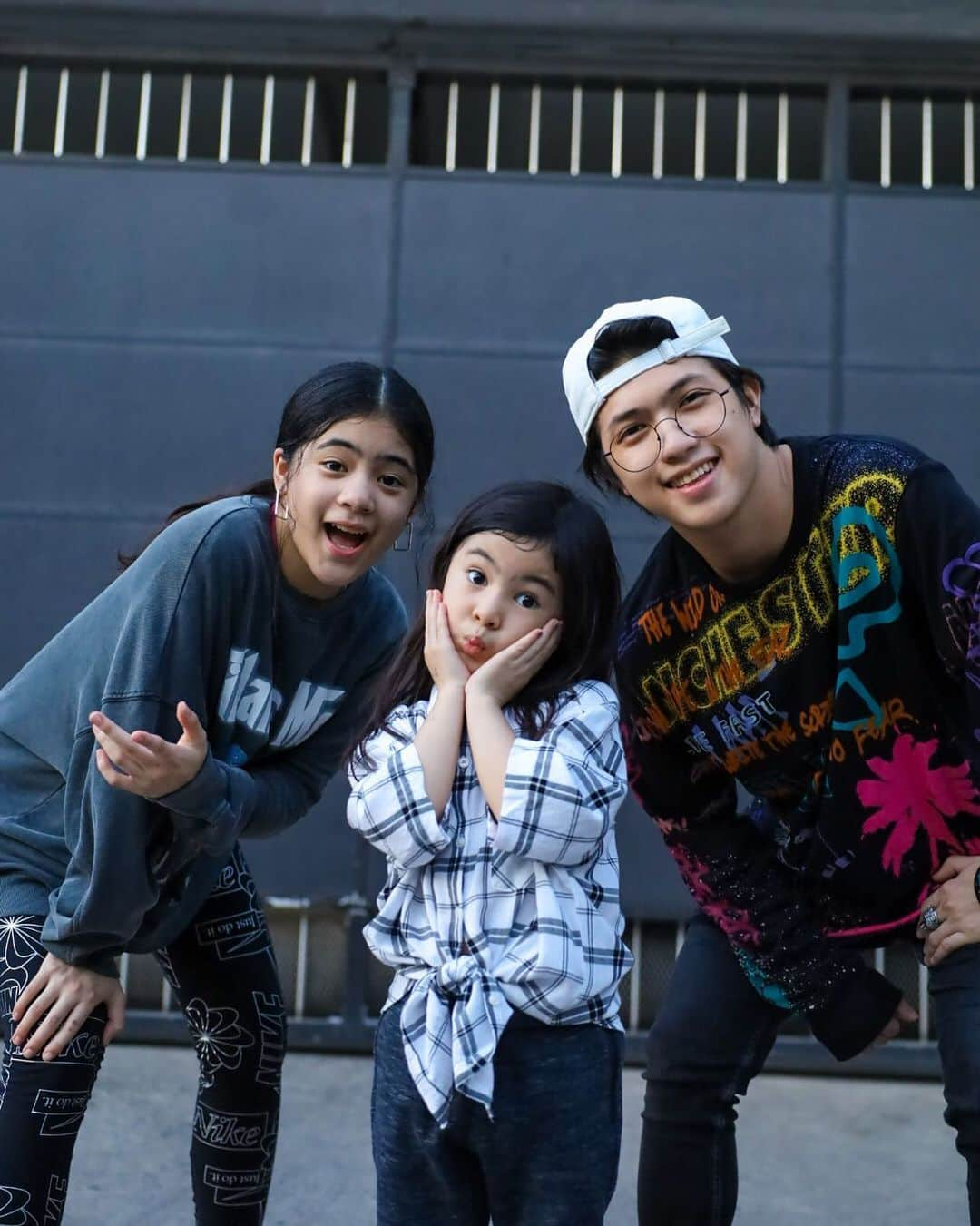 Ranz Kyleさんのインスタグラム写真 - (Ranz KyleInstagram)「Alot of creative content from yo dancin trio comin your way! Yall ready? 😎 #siblinggoals #rnn」12月5日 23時20分 - ranzkyle