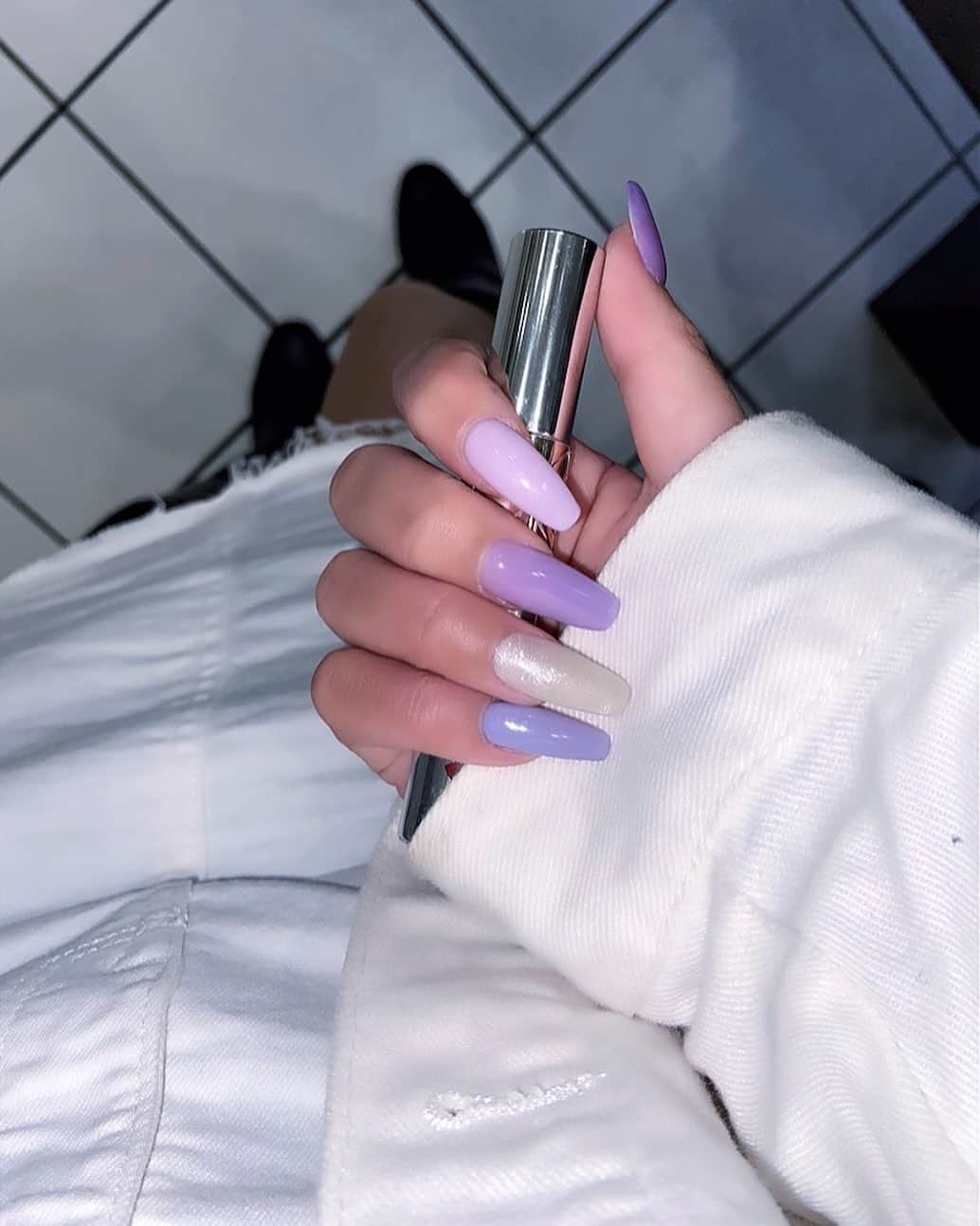えまぽち(穂波エマ)のインスタグラム：「💜💜💅new nail💅💜💜  #nail」