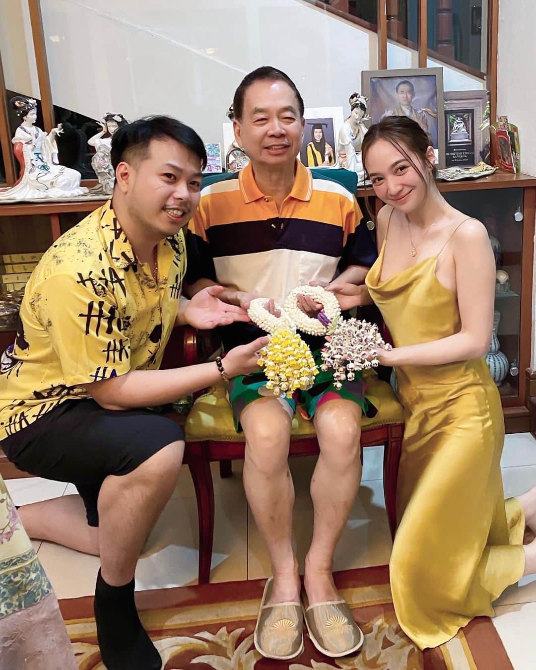のインスタグラム：「Happy Father’s Day ✨❤️ ปล. เชฟโอมลงมือทำอาหารเอง @thanasel」