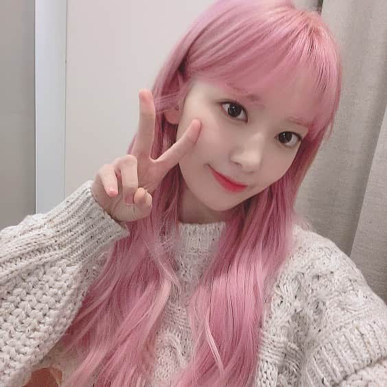 のインスタグラム：「… #hkt48 #IZONE #아이즈원 #アイズワン  #sakura #宮脇咲良 #미야와키사쿠라 #さくら #今夜咲良の木の下で #さくのき  #bayfm」