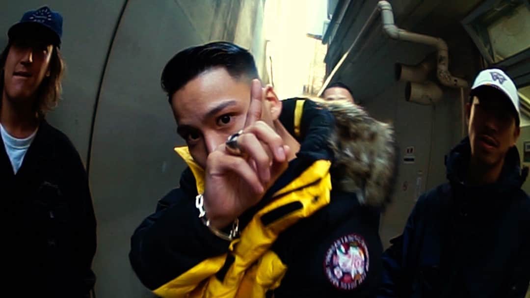 Block.fmのインスタグラム：「WILYWNKAが新EPより「油断大敵 feat. BYNGSUNG KIM」「NO SLEEP TILL」の2本立てMVを公開! 12月4日には新作EP『EAZY EAZY』が各サイトにて配信スタート。⁠ ⁠ link in bioからチェック」