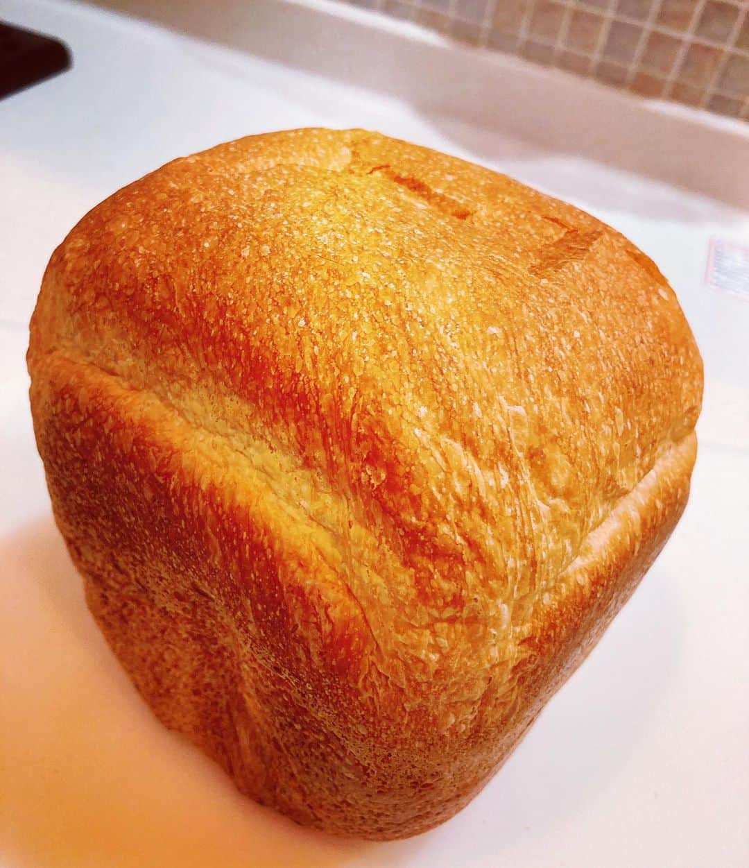 森本さやかさんのインスタグラム写真 - (森本さやかInstagram)「パンLOVE❤️🍞🔪🥨🥖🥐 #一斤ペロリ 😋 #焼き立てパン  #手作りパン #焼き立てほかほか  #yumyum #homebakery #cookingram」12月5日 16時28分 - sayakamorimoto1011