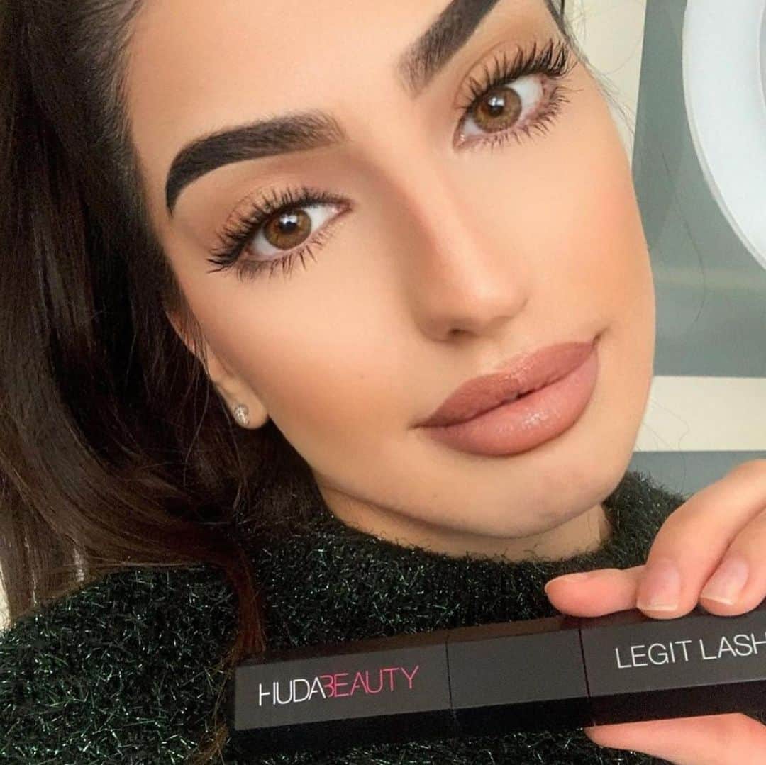 Huda Kattanさんのインスタグラム写真 - (Huda KattanInstagram)「Love this stunning beauty @medusabeautyy ❤️❤️❤️ Tag your fav beauty accounts We are obsessed with you @medusabeautyy Repost @medusabeautyy Hudabeauty Products are life changing ✨♥️ I’m obsessed and thankful that i’ve found my new foundation for everyday ! The water jelly primer 💦 in combo is the best way for a perfect result of your foundation! Full hydration and smooth texture of your foundation will be seen !」12月5日 16時27分 - hudabeauty