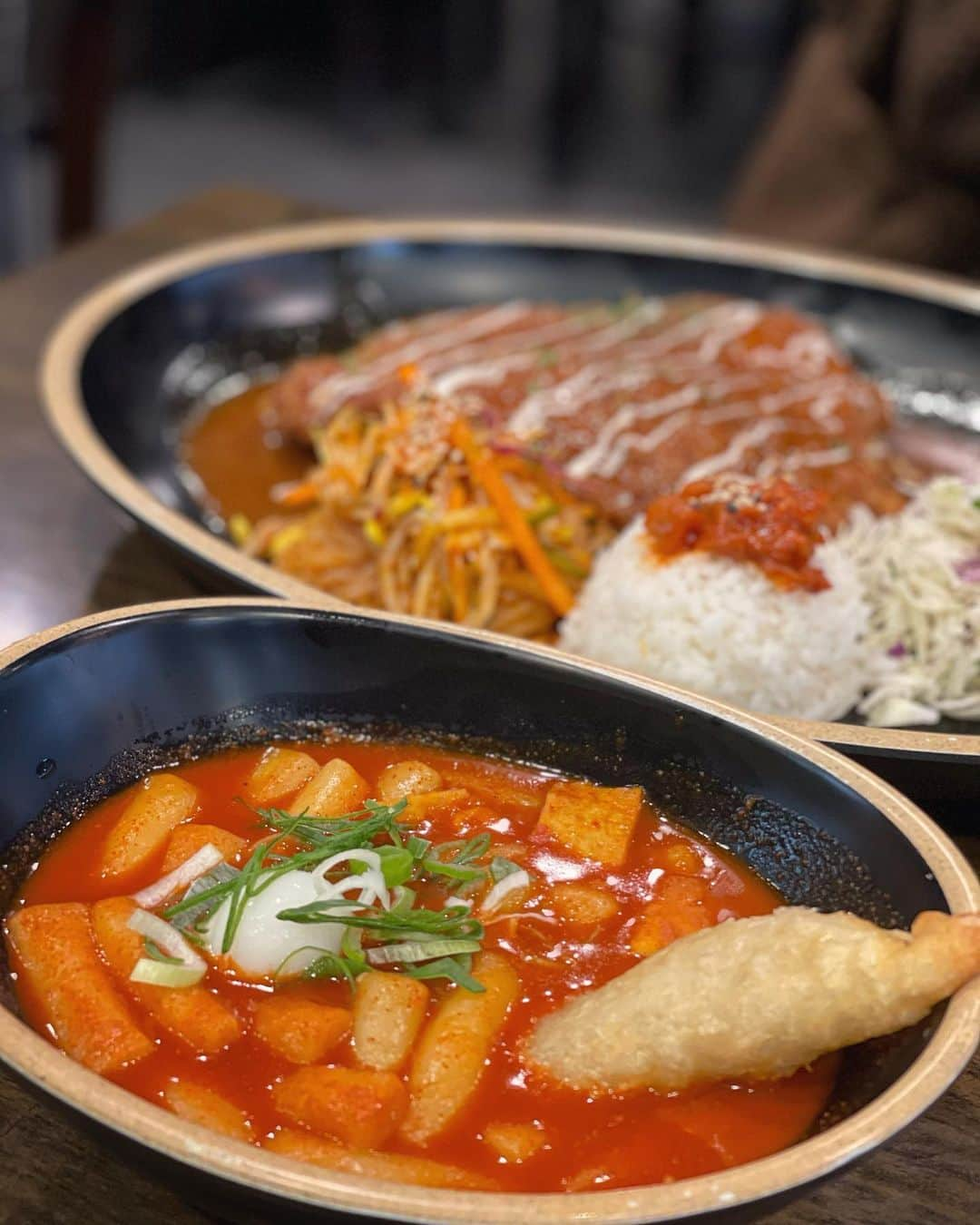 ハン・ジウンさんのインスタグラム写真 - (ハン・ジウンInstagram)「- 맛있는녀석들에 나온 돈까스 맛집🍽 치즈돈까스가 착한가격에 치이즈가 듬뿍🧀💛 돈까쓰+또뽀끼 최애짝꾸우웅!!! - - #무공돈까스 #돈까스맛집 #신논현맛집 #비고라이브 #비고라이브_럽밍 #bigolive #bigolive_luvming」12月5日 17時01分 - jieun_han