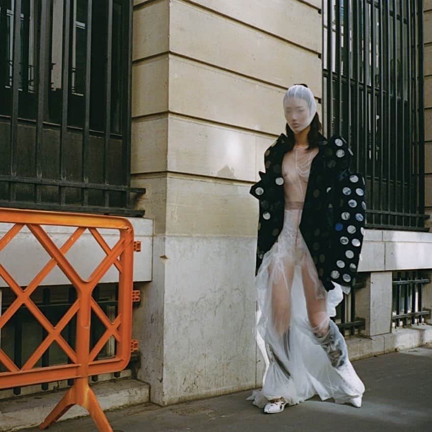 Maison Margielaさんのインスタグラム写真 - (Maison MargielaInstagram)「#MaisonMargiela Artisanal AW20 collection by @JGalliano featured in @Wkorea photographed by @kovelee styled by @woolee_style model @sola5532」12月5日 17時07分 - maisonmargiela