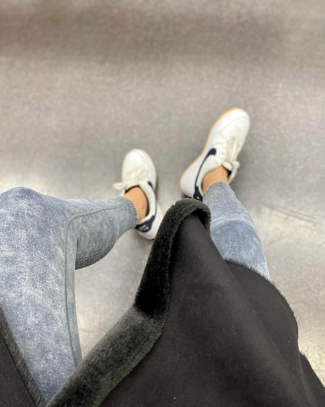 Chiharuのインスタグラム：「私服でも使えるレギンスが好き❣️👖 ✖️#airforce1low 今日寒すぎ🐧🐧🐧❄️  #airforcegirls  #airforce1women  #ナイキスニーカー  #ナイキ女子  #エアフォース1  #ナイキエアフォース #yesnike #nikeaddict  #airforce1  #nikeairforce1  #nikejapan」