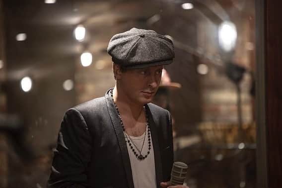 カール・バラーのインスタグラム：「📸 Jason Knott」