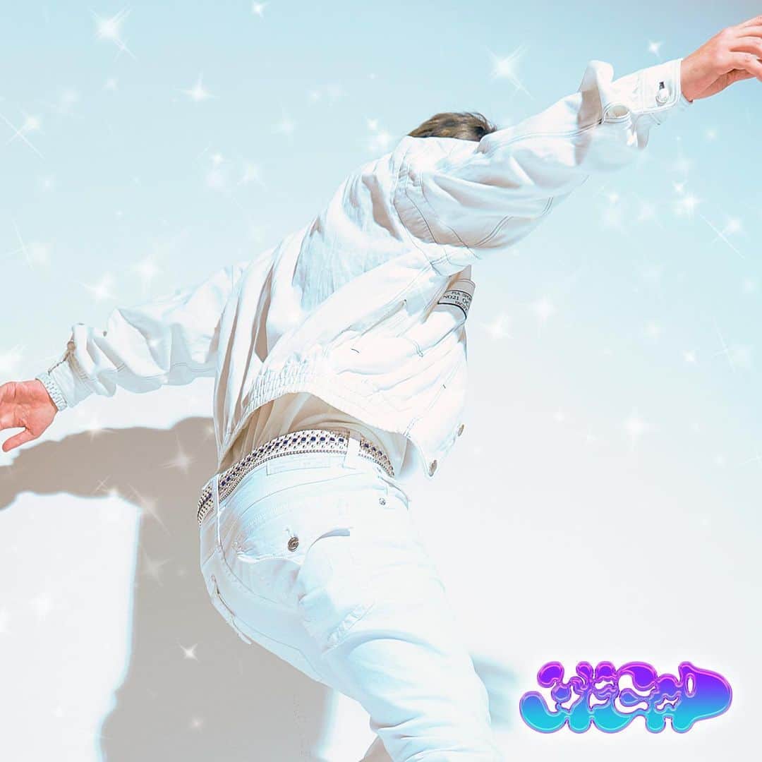 thequiettのインスタグラム：「Futuristic Swaver - YFGOD 나왔습니다! @yfgod」