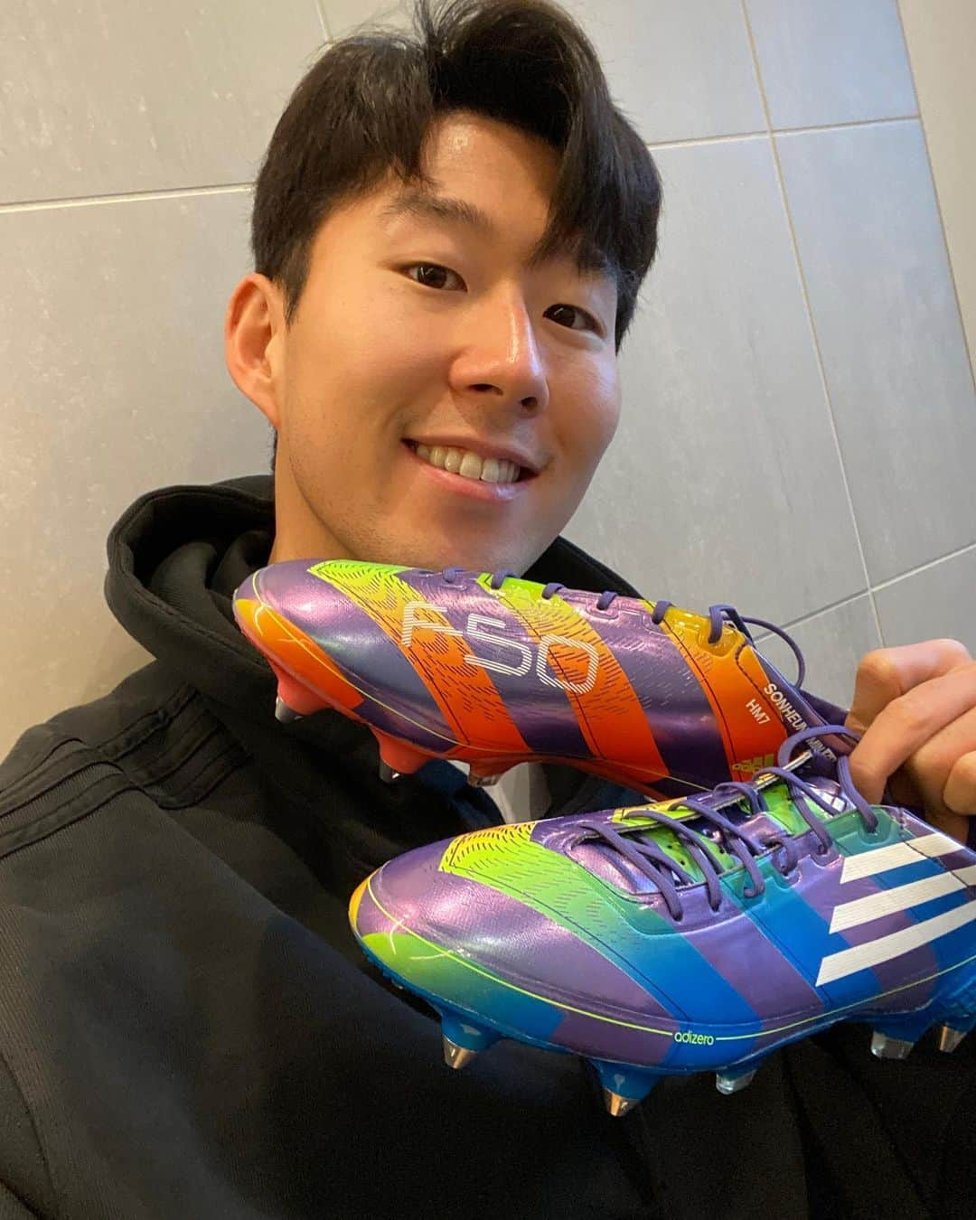 ソン・フンミンさんのインスタグラム写真 - (ソン・フンミンInstagram)「Ready for North London Derby 🔥@adidasfootball @unisportstore #COYS #F50 #adizero #unisportlife」12月5日 19時00分 - hm_son7