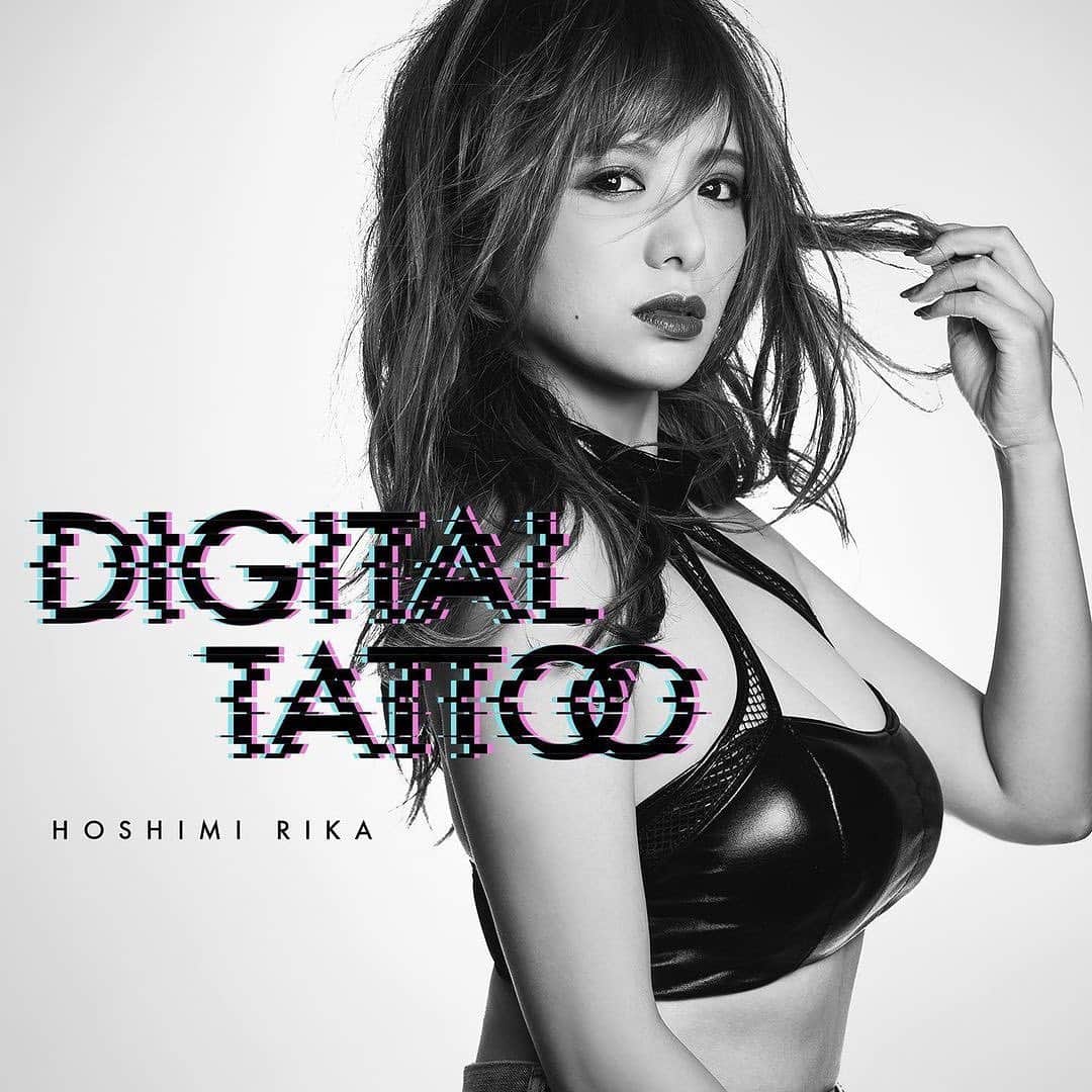 新田桂一のインスタグラム：「@hoshimi1990 さんを撮りました！撮影めちゃくちゃ楽しかったです！スタッフの皆様ありがとうございました😊これから、音楽活動をする星美さんを是非応援してあげてくださいね！よろしくお願いします！  photographer : @keiichinitta hair&make : @noboruok graphicdesigner / retoucher : @yuji.hatakeyama  HOSHIMI RIKAとして本格的にアーティスト活動始動することになりました。 過去を背負ってうちにしか歌えない歌を曲を世に送りたいです。  12/4 音楽全配信サービスよりリリース開始！ https://linkco.re/3rdy4a51  “Digital Tatoo（デジタルタトゥー）”とは、 一度、インターネット上で公開されたアダルト作品は、一度拡散してしまうと完全に削除するのが不可能であることを“入れ墨（タトゥー）を完全に消すことが不可能”であることに例えた比喩表現だ。 「楽曲を通して、自分の半生や生き様を表現したい。自分の実体験や想いをリアルな言葉にのせて届けたい」 過去を否定することなく、自分が人生で培ってきたAV女優を生業にしてきた“星美りかだからできる表現”に挑戦する。 彼女の人生を振り返るかのような作品の第1章が幕を開けた。  消えてしまったので再投稿。」