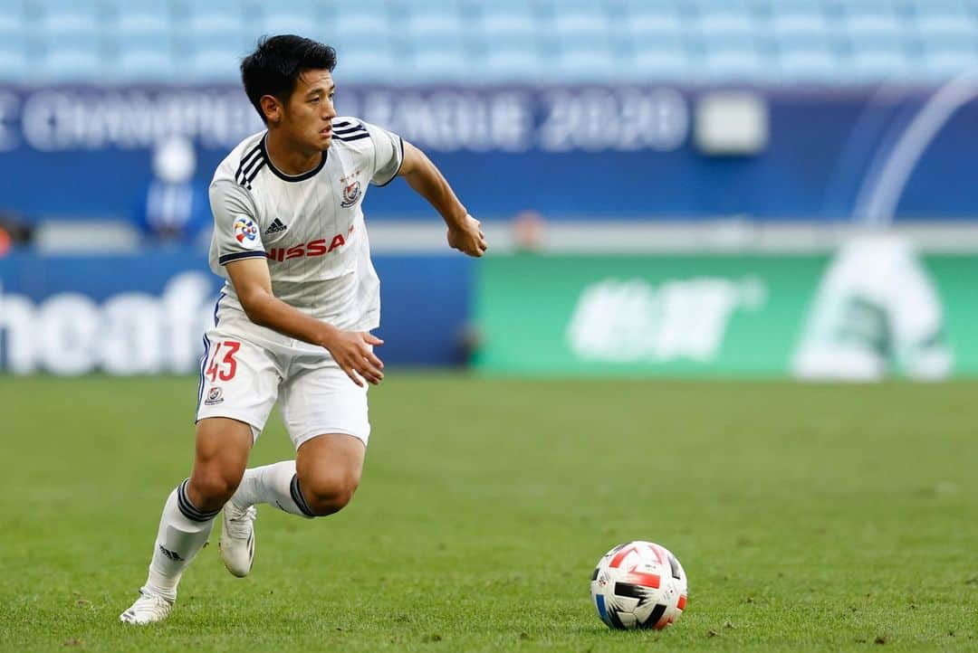 横浜F・マリノスさんのインスタグラム写真 - (横浜F・マリノスInstagram)「⬜️ALL WHITES⬜️  #fmarinos #ACL2020 #KeepSailTogether」12月5日 19時12分 - yokohamaf.marinos