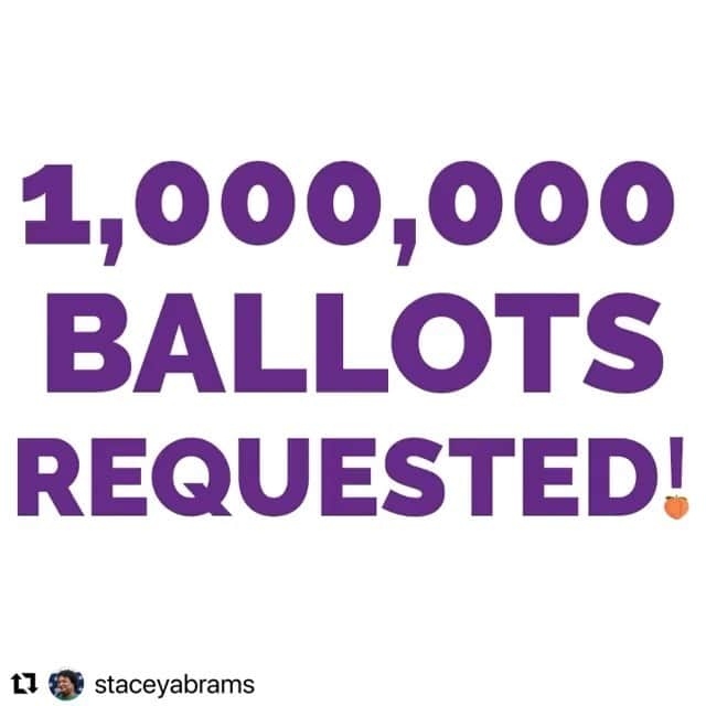 ジュリア・ロバーツのインスタグラム：「#Repost @staceyabrams ・・・ BREAKING: 1,000,000 (‼️) Georgians have requested their mail ballots for the Jan. 5 runoff elections.   Our time is now to elect @raphaelwarnock and @jonossoff to the U.S. Senate, so let’s get it done.   Request your ballot today ➡️ ballotrequest.sos.ga.gov」