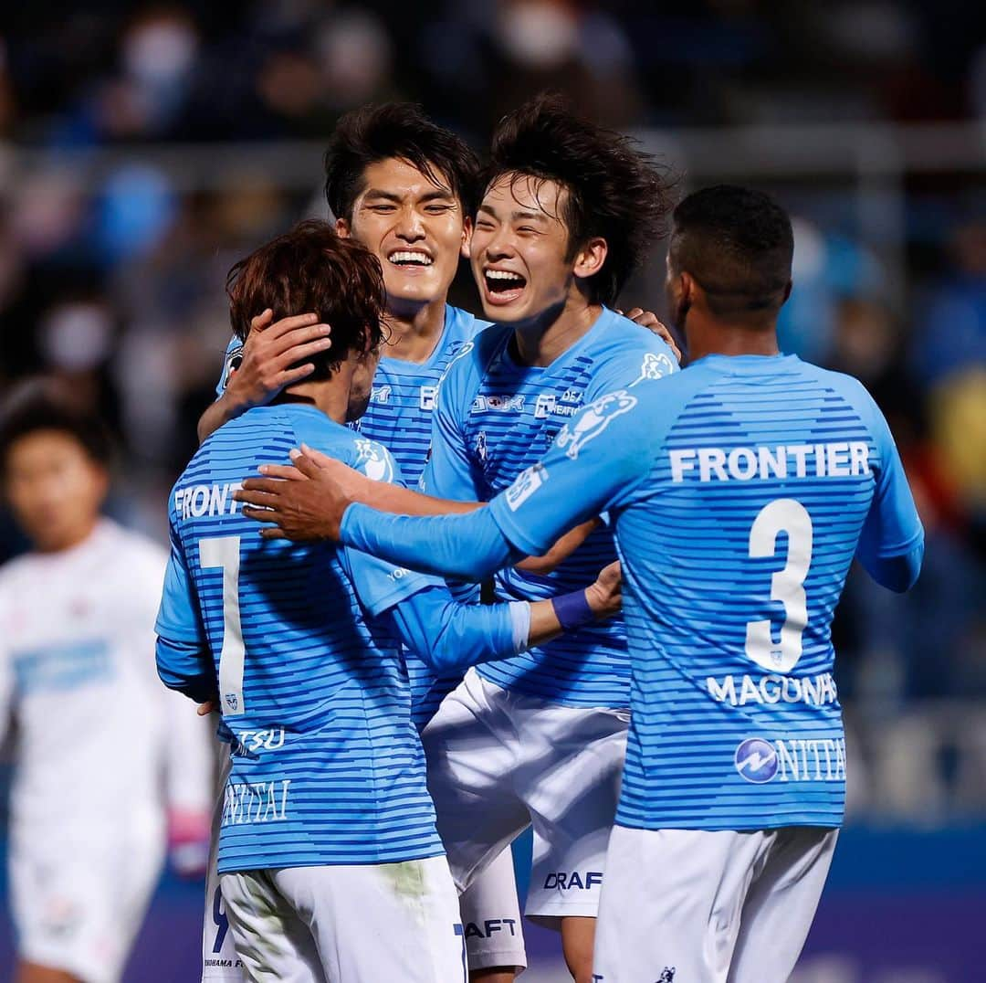 横浜FCさんのインスタグラム写真 - (横浜FCInstagram)「- 2020/12/5 vs SAGAN TOSU - #yokohamafc #横浜FC #RECORDTHEBLUE #JLEAGUE #Jリーグ」12月5日 19時25分 - yokohamafc_official