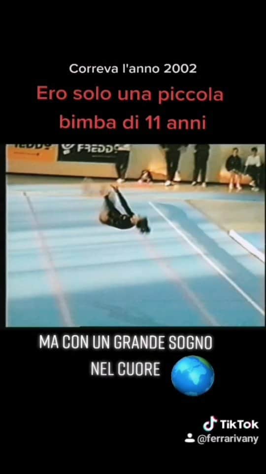 バネッサ・フェラーリのインスタグラム：「Non smettere mai di credere nei tuoi sogni❣️🌠 #vanessaferrari #gymnastics #ginnasticaartistica #italiateam #gym #sport」