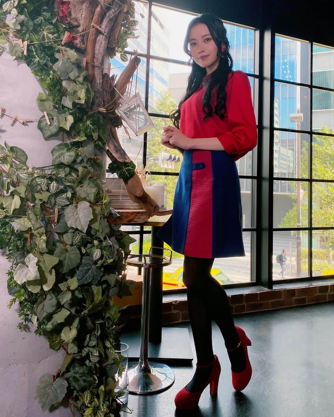 齋藤明里のインスタグラム：「. 『王様のブランチ』BOOKコーナー衣装📕 . #starblinc」