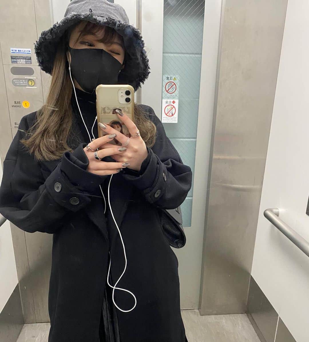 おもてちゃんのインスタグラム：「. 広島ポップアップ、沢山のご来店ありがとうございました！たのしかった〜🥰 . 明日は北九州！ 開催日時：12月6日(日)  13:00~17:00 開催場所：門司赤煉瓦プレイス 赤煉瓦交流館 北九州市門司区大里本町3-11-1 . . 明日もたくさんの方にお会いできますように！🔥🔥」