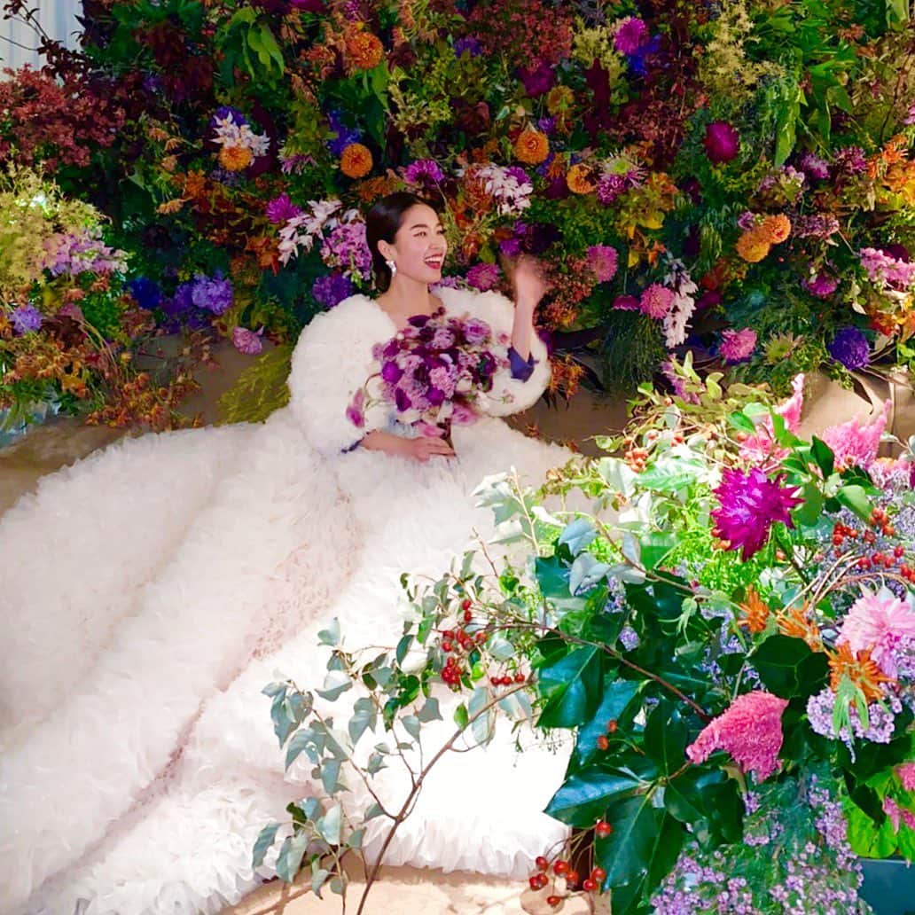 大石絵理のインスタグラム：「Congrats to this cutest couple💐💙🩰💜💖」
