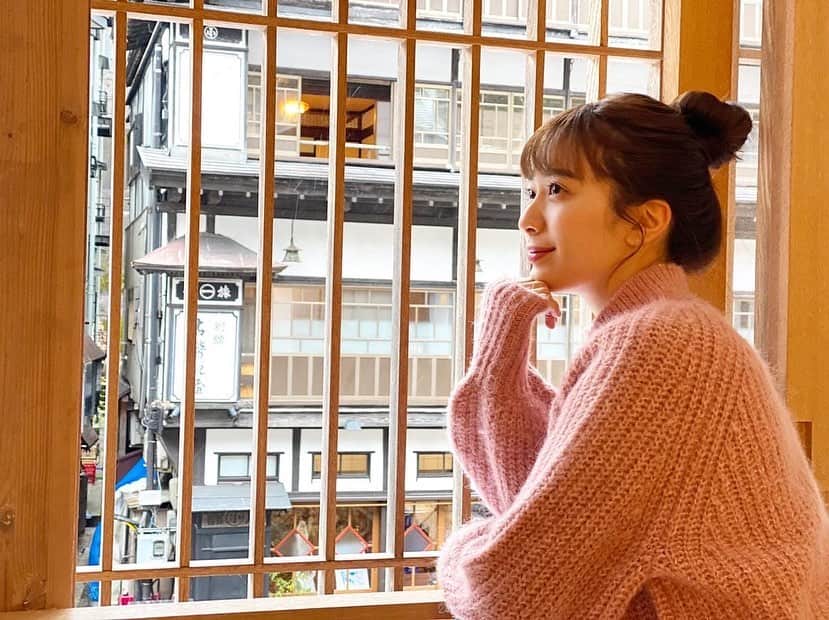 農海姫夏さんのインスタグラム写真 - (農海姫夏Instagram)「寒くなってきたね〜😨 暖かくなる方法教えて🥺 私はヒートテック3枚着ちゃうけどそれでも寒い。笑 ・ ・ #山形#銀山温泉 #お姉ちゃん撮」12月5日 20時46分 - hina_noumi