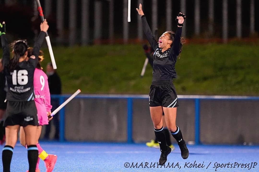 のインスタグラム：「" Are you ready to have fun？😈 応援よろしくお願いします🌈 12/5  11:00〜 🆚  SONY Check out LIVE(YouTube)👩🏽‍💻  #fieldhockey  #hockey  #okayama」