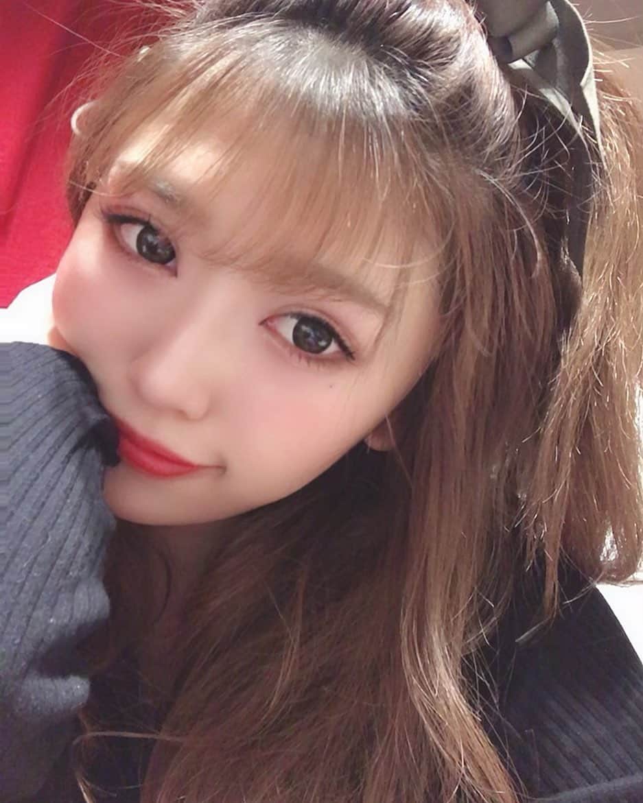 SHINTANITOUKOのインスタグラム：「フォロワー1.5万人 ありがとうこー！🤤💋 これからも応援よろしくね！ 懐かしの茶髪ロング写メ🙏  #フォロワー #15000人 #ありがとう #ありがとうこ #嬉しい #happy #follow #thankyou #懐かしい #懐かしいシリーズ #茶髪 #茶髪ロング #若い #これからもよろしくね #応援してね #ラブ #followｍe #レースクイーン #데일리코디 #오오티디 #패션」