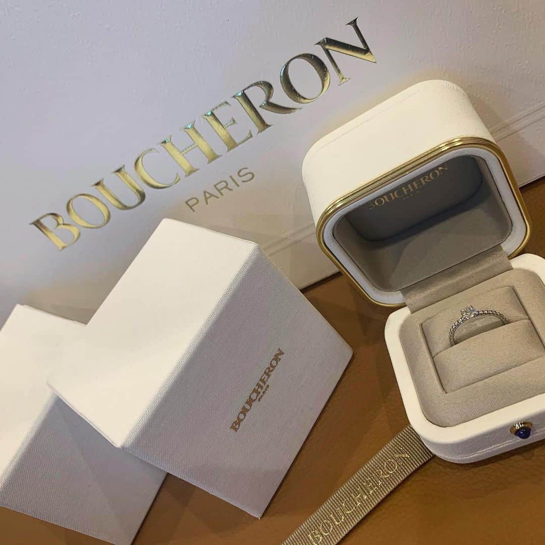 れみれみさんのインスタグラム写真 - (れみれみInstagram)「🥺💍❤️ ・ #歌舞伎町 #アジアンクラブ #キャバ #boucheron #指輪 #可愛い #綺麗 #れみ #れみれみ」12月5日 21時05分 - remiremi122
