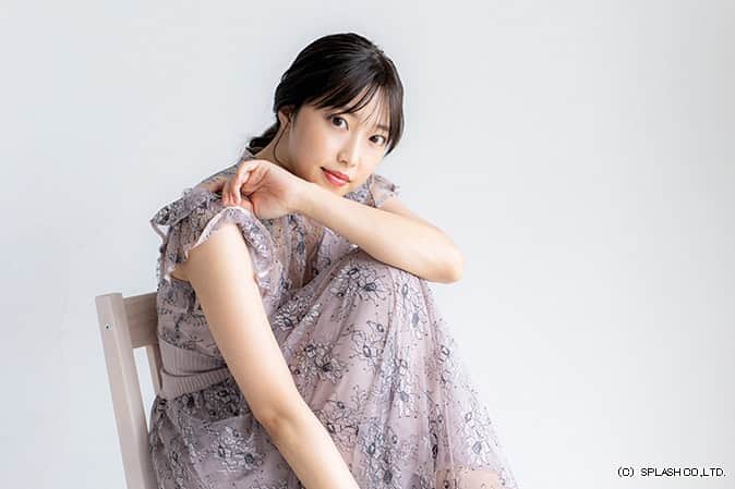 渥美友里恵のインスタグラム：「🧞‍♀️  #渥美友里恵」
