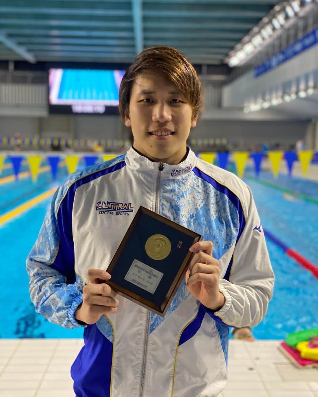 のインスタグラム：「: 昨日に引き続き、 400m自由形でも優勝する事ができました😊 : : 応援ありがとうございました📣 : : 日本選手権も残り1日、頑張ります👍」