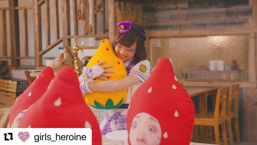 mirage²（ミラージュミラージュ）さんのインスタグラム写真 - (mirage²（ミラージュミラージュ）Instagram)「#Repost @girls_heroine with @make_repost ・・・ 【予告】 #テレビ東京 系にて、明日12/6(日)あさ9時から #ラブパト 第20話「サライとパパのクリスマス♡」ラブ💝ラジャー❗️サライのソロ回だよ🍭💜サライ( #山口莉愛 )は、パパ( #ダンディ坂野 )やみんなを救えるのか❗️新しいモードチェンジもお楽しみに✨  lovepatrina.jp  #ラブパトリーナ」12月5日 21時26分 - lovelylovely_official