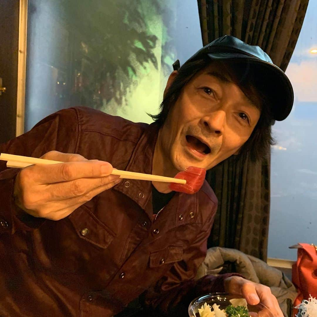 日浦孝則さんのインスタグラム写真 - (日浦孝則Instagram)「今日はライブツアー後、久々のライブだ〜。 堀江淳ちゃんに声掛けてもらって昨年から伺うようになった木更津ハッピーハッピー！でハッピー！ ありがとうございました！」12月5日 21時44分 - paperisland