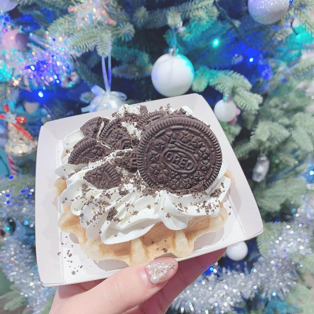 葉月沙耶さんのインスタグラム写真 - (葉月沙耶Instagram)「あまあまな食べ物大好き‪‪🍫‪‪❤︎‬  #ワッフル #ワッフルメーカー #原宿カフェ #原宿グルメ #原宿 #スイーツ #原宿スイーツ #オレオアート #オレオ #生クリーム #クリスマスネイル #クリスマスツリー #クリスマス #xmas #xmastree #xmastime #甘党 #スイーツ好きな人と繋がりたい #スイーツ巡り #スイーツテロ #크리스마스 #크리스마스네일 #圣诞节 #คริสต์มาส #sweets」12月5日 21時46分 - sayapon_310