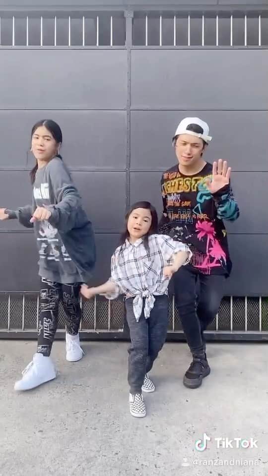 Niana Guerreroのインスタグラム：「we back backkk!! 🤩 @ranzkyle @onewithnatalia 🔥」