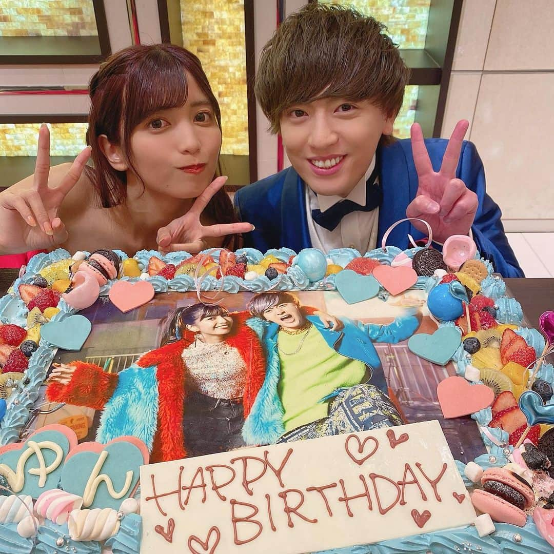 ゆんさんのインスタグラム写真 - (ゆんInstagram)「今年も無事、誕生日がやってきてくれました。  ３年前、誰にも相談せず、 夢を追う為にたったひとり鞄1個で 上京してたくさん辛い事もあったけど  YouTubeを始めてからこんなに 素敵な相方と皆に出会えて  色んな夢を"一緒に"叶えられてる 今が人生で１番楽しい、幸せです。  いつも本当にありがとう。」12月5日 21時55分 - yuntaaam_s2