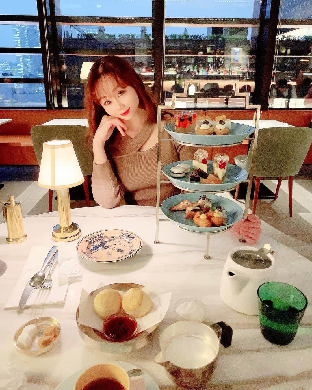 千咲まりのグルメインスタ